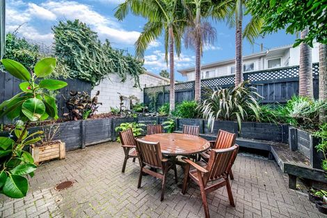 Photo of property in 2/23a Vincent Street, Howick, Auckland, 2014