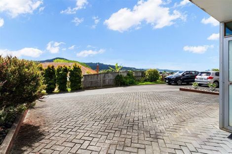 Photo of property in 2/266 Western Hills Drive, Avenues, Whangarei, 0110