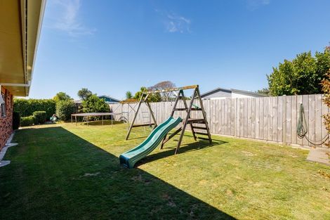 Photo of property in 16 Leon Place, Waitara, 4320