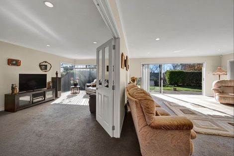 Photo of property in 7 Manuka Place, Whalers Gate, New Plymouth, 4310