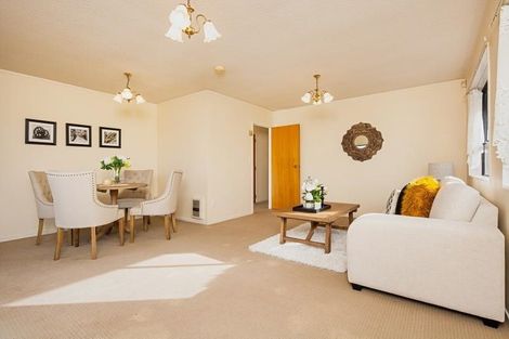 Photo of property in 8 Tate Grove, Half Moon Bay, Auckland, 2012