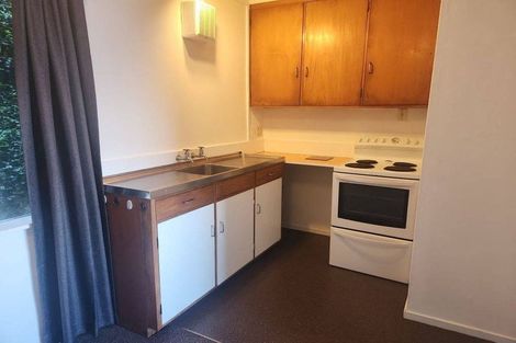 Photo of property in 2/82 Barnard Street, Wadestown, Wellington, 6012