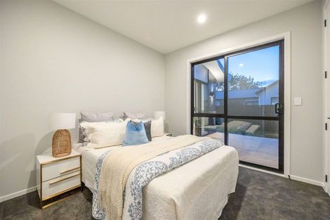 Photo of property in 18 Madden Avenue, Kumeu, 0810