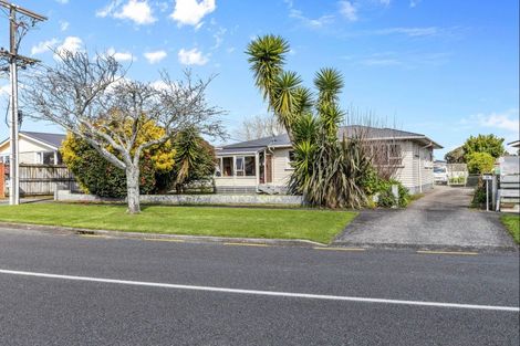 Photo of property in 11 Truby King Street, Merrilands, New Plymouth, 4312