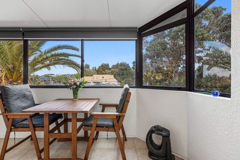 Photo of property in 15e Puriri Avenue, Orewa, 0931