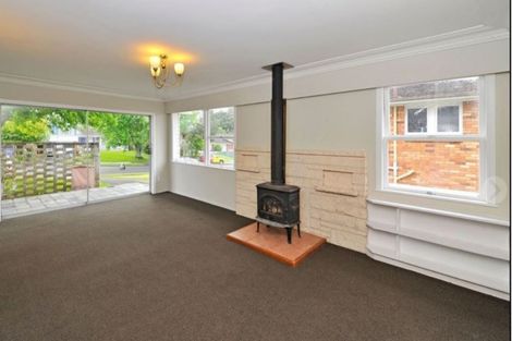 Photo of property in 1 Iorangi Place, Hillpark, Auckland, 2102