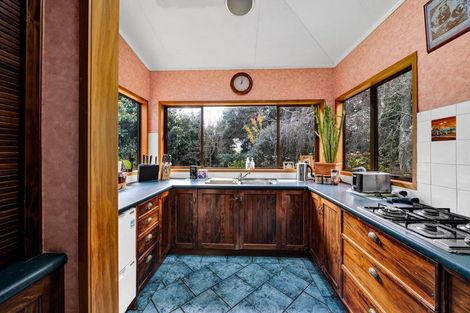 Photo of property in 165 South Road, Hawera, 4610