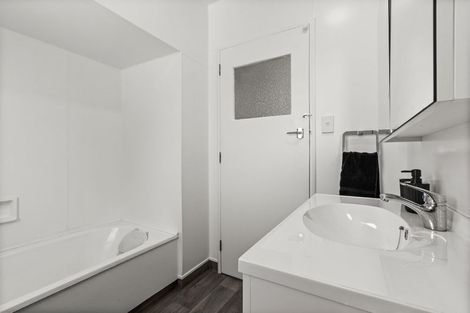 Photo of property in 4 Murphy Road, Taradale, Napier, 4112