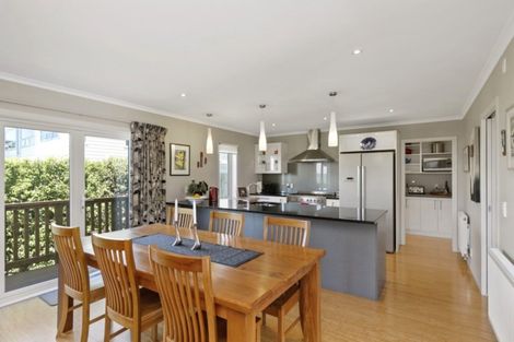 Photo of property in 86 Downing Street, Crofton Downs, Wellington, 6035