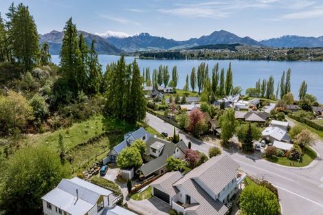 Photo of property in 53 Sargood Drive, Wanaka, 9305