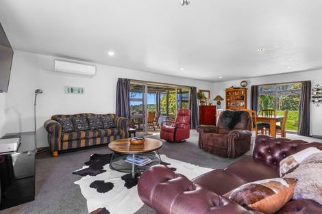 Photo of property in 193 Ackworth Road, Lepperton, New Plymouth, 4373