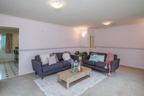 Photo of property in 52 Campion Road, Waikanae Beach, Waikanae, 5036