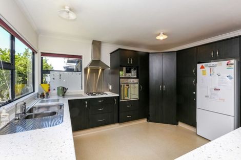 Photo of property in 437 Carrington Street, Upper Vogeltown, New Plymouth, 4310
