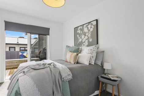 Photo of property in 160 Ennis Avenue, Pakuranga Heights, Auckland, 2010