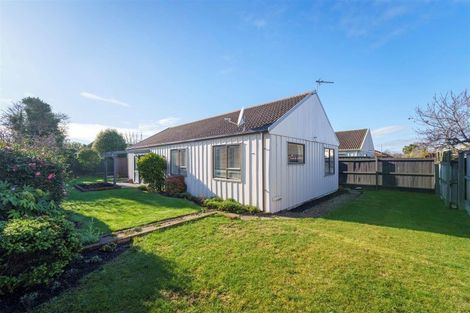 Photo of property in 2/15 Tulloch Place, Papanui, Christchurch, 8052