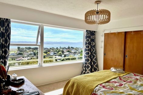 Photo of property in 28-30 Matipo Street, Eastbourne, Lower Hutt, 5013