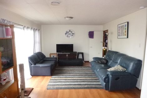 Photo of property in 66 Reynella Drive, Massey, Auckland, 0614