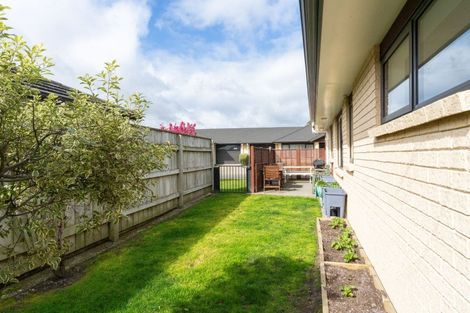 Photo of property in 30 Ian Peter Way, Otaki, 5512