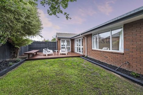 Photo of property in 2/57 Cutts Road, Russley, Christchurch, 8042