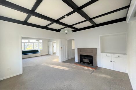 Photo of property in 22 Walker Road, Point Chevalier, Auckland, 1022