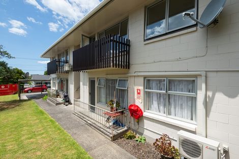 Photo of property in 4/2 Bannerman Road, Morningside, Auckland, 1022