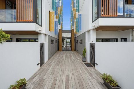 Photo of property in Frank Sargeson Apts, 104/74 Anzac Street, Takapuna, Auckland, 0622