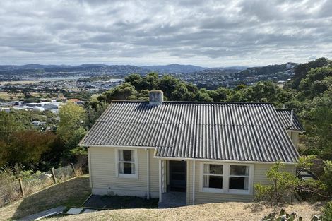 Photo of property in 100 Sidlaw Street, Strathmore Park, Wellington, 6022