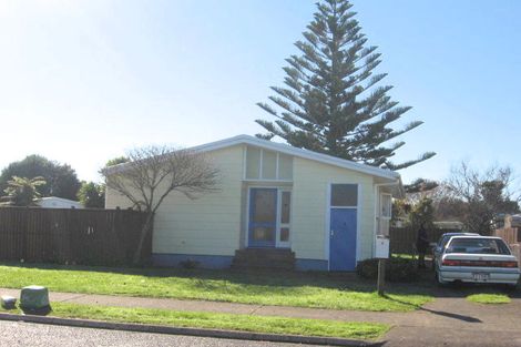 Photo of property in 6 Brent Place, Manurewa, Auckland, 2102