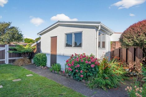 Photo of property in 1 Hornsby Street, Carterton, 5713