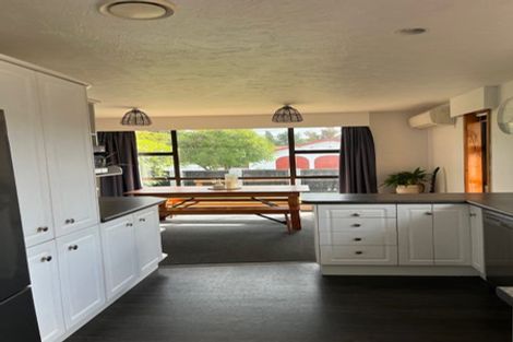 Photo of property in 15 Talltree Avenue, Avonhead, Christchurch, 8042