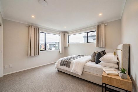 Photo of property in 8 Desert Gold Lane, Wallaceville, Upper Hutt, 5018