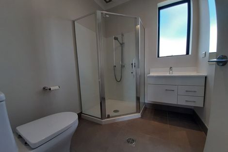 Photo of property in 5/7 Uku Lane, Hobsonville, Auckland, 0616