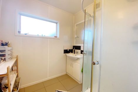 Photo of property in 1/43 Hutchinson Avenue, New Lynn, Auckland, 0600