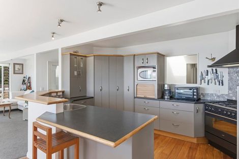 Photo of property in 60 The Esplanade, Raumati South, Paraparaumu, 5032