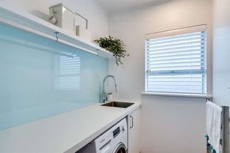 Photo of property in 3a White Street, Taradale, Napier, 4112