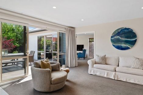 Photo of property in 40 Pitcairn Crescent, Bryndwr, Christchurch, 8053