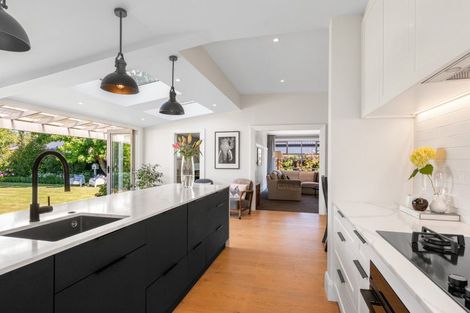 Photo of property in 112 Knowles Street, St Albans, Christchurch, 8052