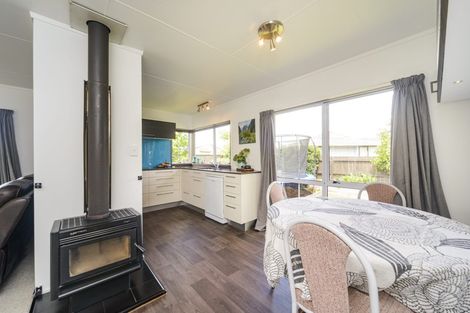 Photo of property in 97 Hillcrest Drive, Kelvin Grove, Palmerston North, 4414