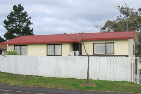 Photo of property in 25 Alidade Place, Massey, Auckland, 0614