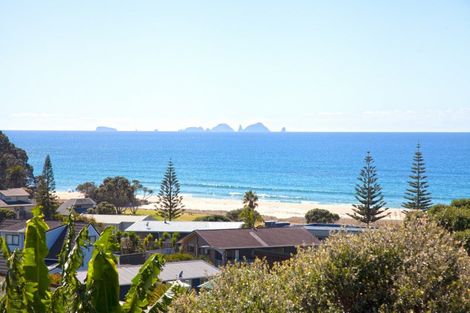 Photo of property in 107 Titiro Place, Onemana, Whangamata, 3691