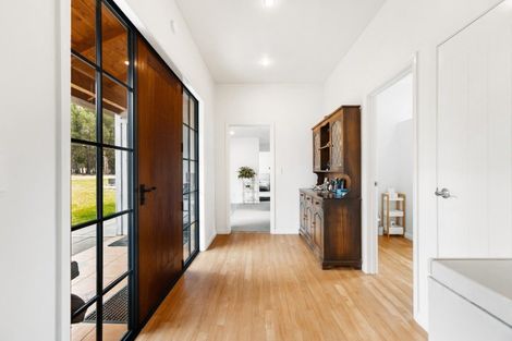 Photo of property in 154 Hillview Road, Alexandra, 9391