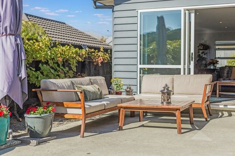 Photo of property in 6 Spritsail Place, Whitby, Porirua, 5024