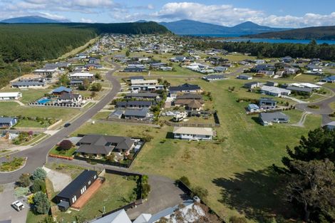 Photo of property in 194 Parekaawa Drive, Motuoapa, 3382