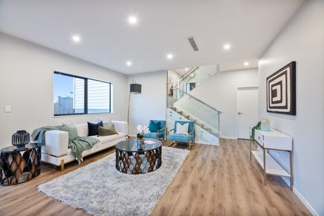 Photo of property in 18 Cirrus Way, Ranui, Auckland, 0612