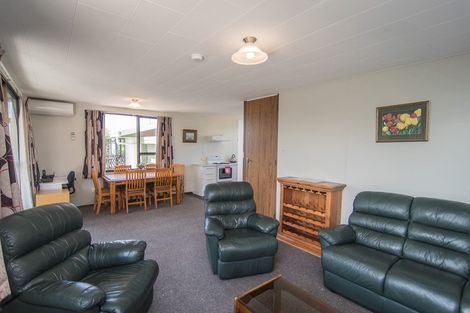 Photo of property in 3/28 Avenue Road, West End, Timaru, 7910
