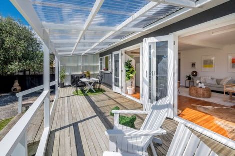 Photo of property in 45 Te Moana Road, Waikanae Beach, Waikanae, 5036