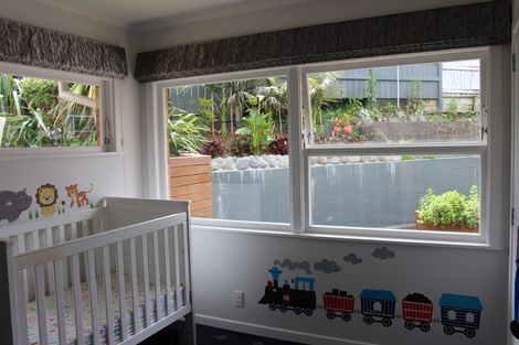 Photo of property in 2/12 Belle Vue Avenue, Northcote Point, Auckland, 0627