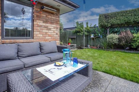 Photo of property in 22 Merrilees Place, Linwood, Christchurch, 8062