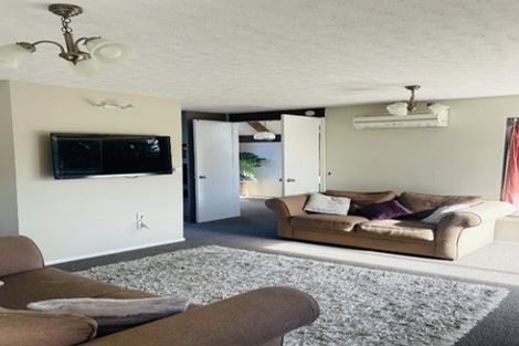 Photo of property in 1/35 Solway Avenue, Ilam, Christchurch, 8041