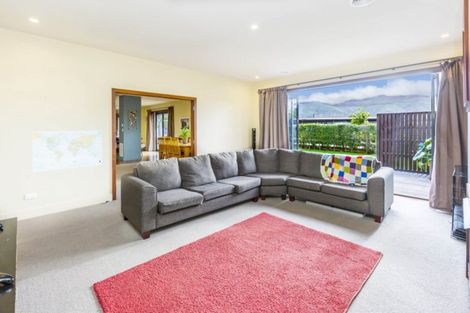 Photo of property in 46 Emerald Hill Drive, Birchville, Upper Hutt, 5018